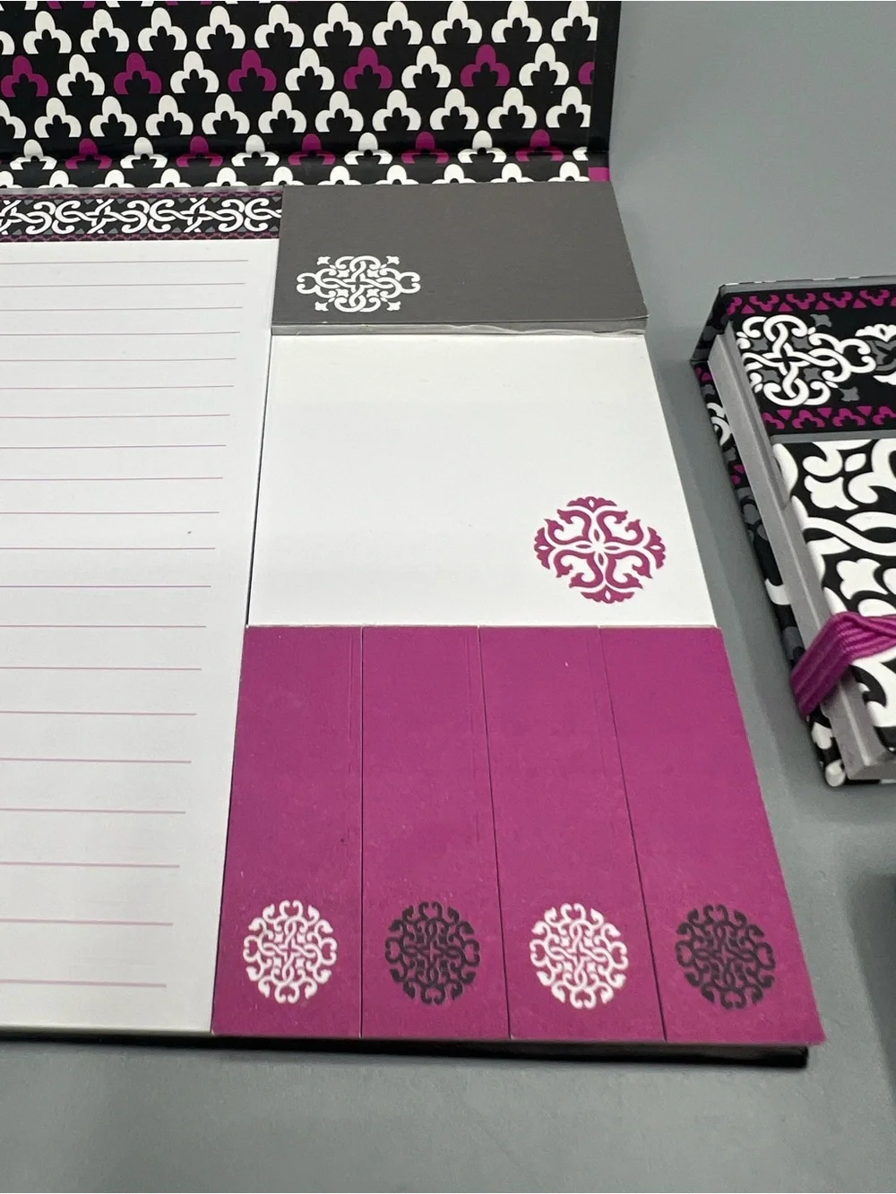 Vera Bradley Canterberry Magenta Lot of 4 Notepads and Pouch